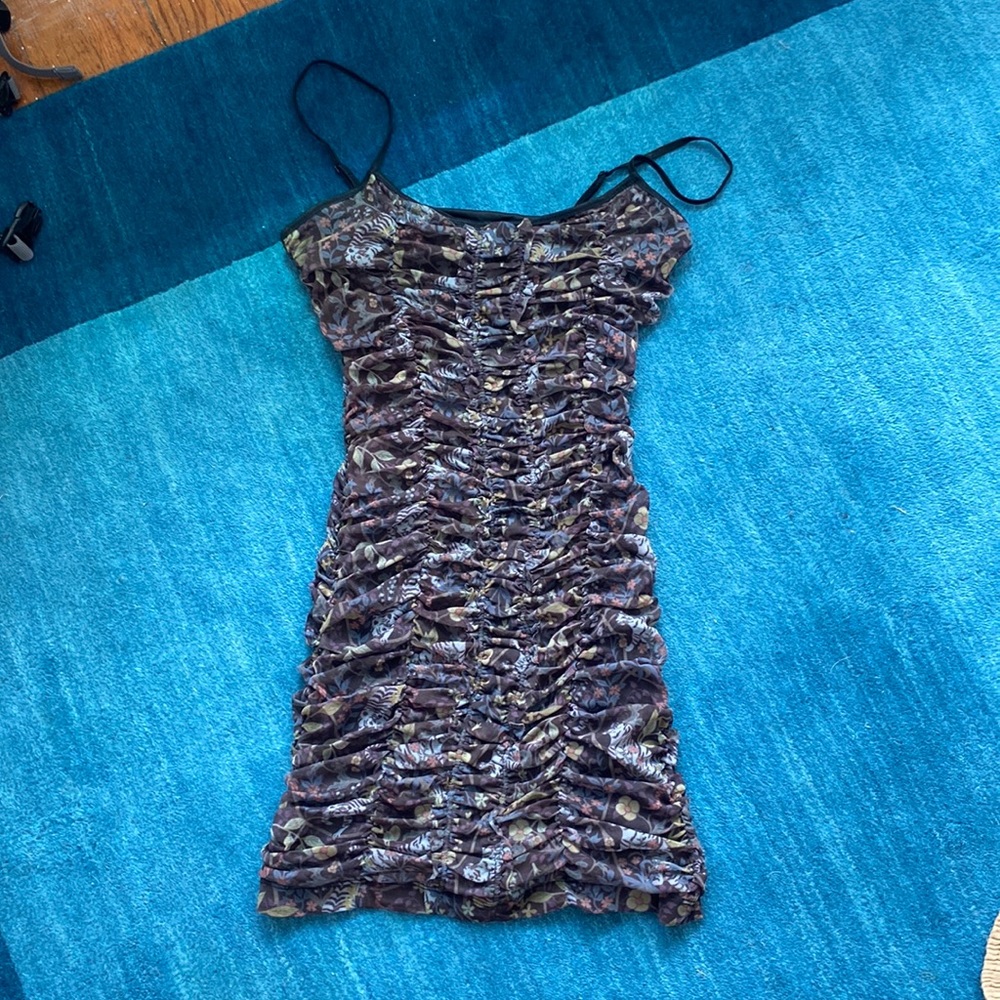 URBAN OUTFITTERS SCRUNCH DRESS